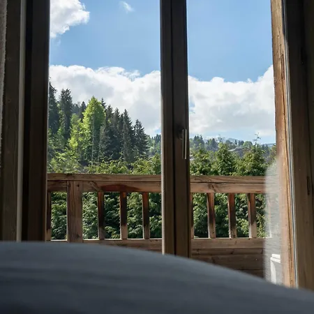 Exceptional 12p With Sauna And Jacuzzi
