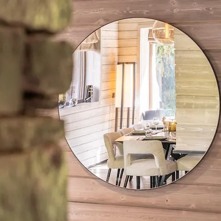 Exceptional 12p With Sauna And Jacuzzi